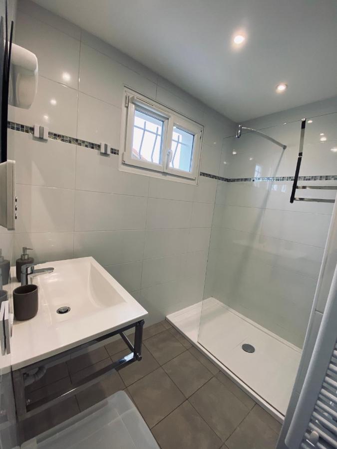 Toul Appartement Entier Avec Parking Prive Au Calme Cosy A Etage Avec Balcon Exterior photo